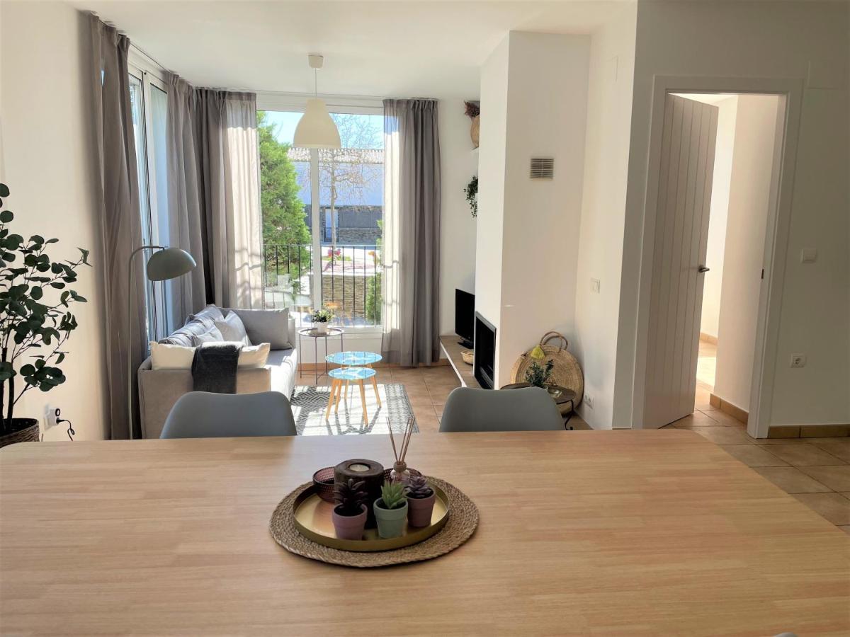 Traire - Apartamento Luminoso Cerca Del Centro كاذاكيس المظهر الخارجي الصورة